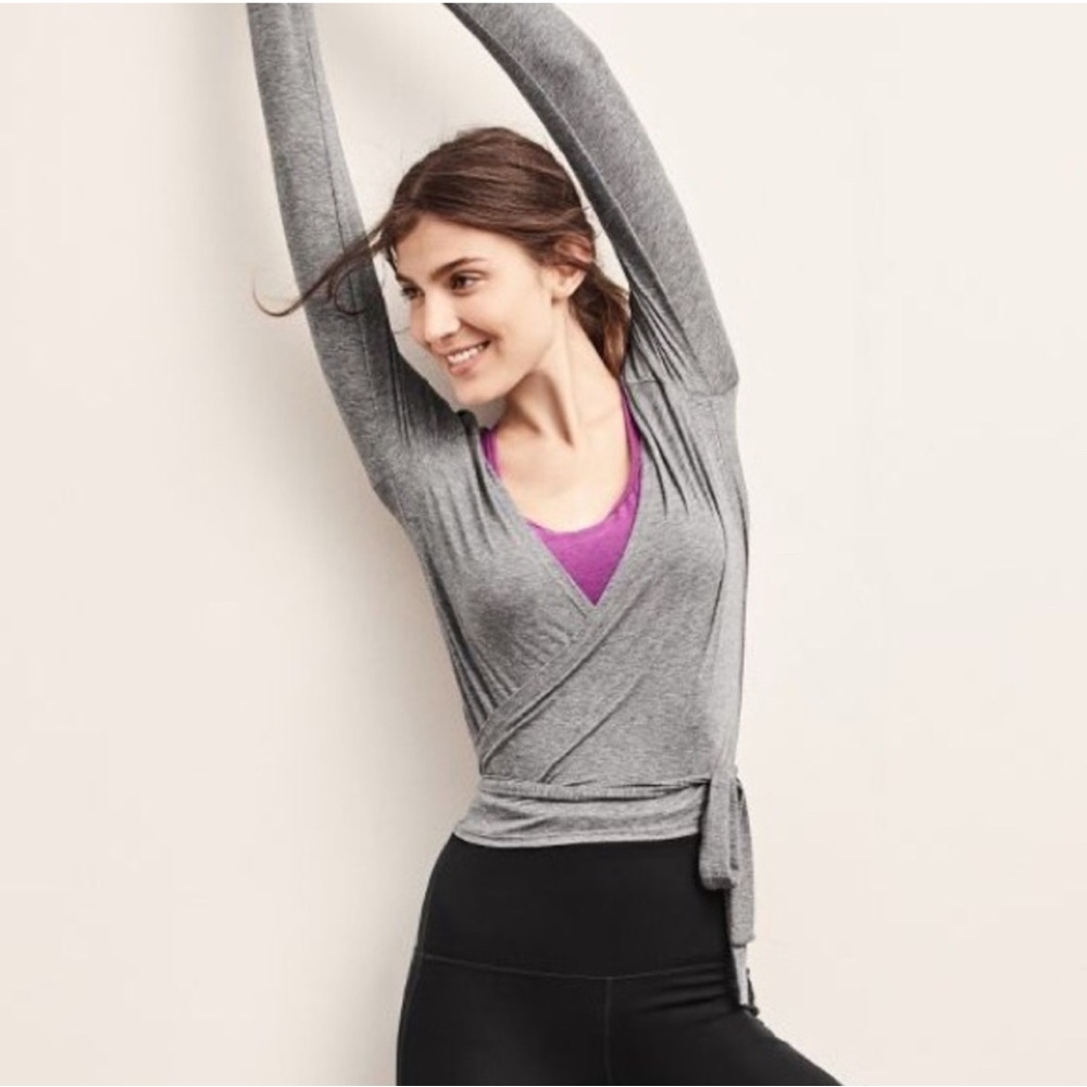 Gap softspun long sleeve wrap top